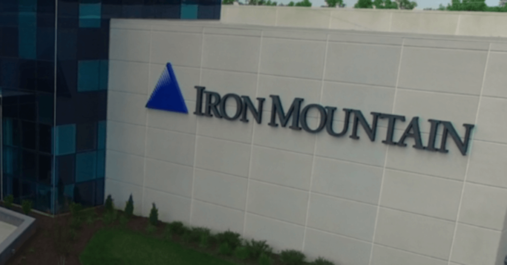 Iron Mountain (IRM) Vale a pena investir neste REIT de dividendos em dólar 0